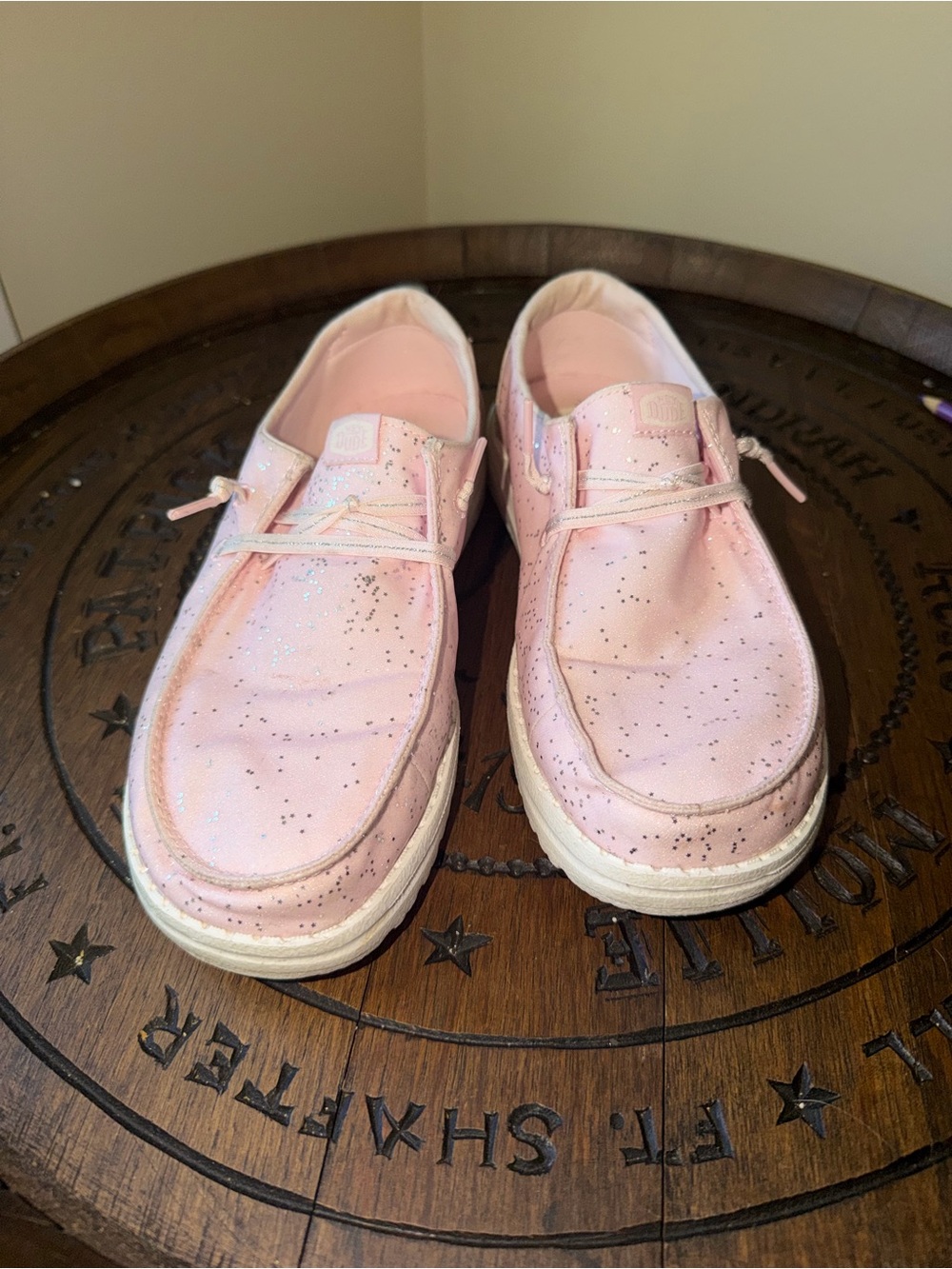 Girls' Pink Glitter Casual Hey Dude Slip-On Sneakers size J6 - Picture 2 of 6